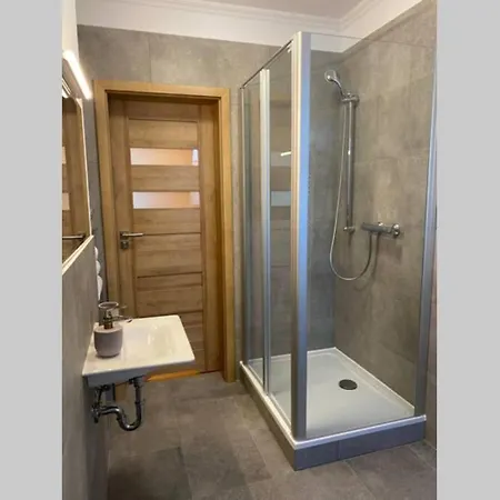 Apartment 3-zimmer Fuer Familien & Gruppen, Gemuetliche Atmosphaere, Hell Und Komfortabel *