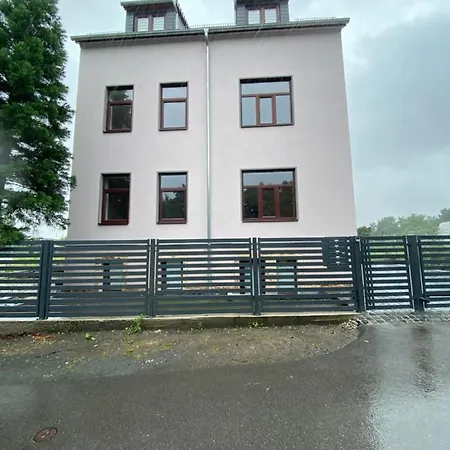 Διαμέρισμα Schoene Drei Raumwohnung. Hell,stilvoll, Gemuetlich.