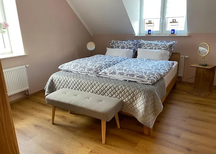 Schoene Drei Raumwohnung. Hell,stilvoll, Gemuetlich. * Borna